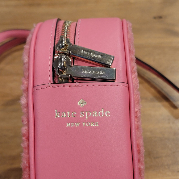 Kate Spade Love Shack Heart Crossbody Bag Pink Faux Fur Sherpa Pomegranate - Picture 2 of 12
